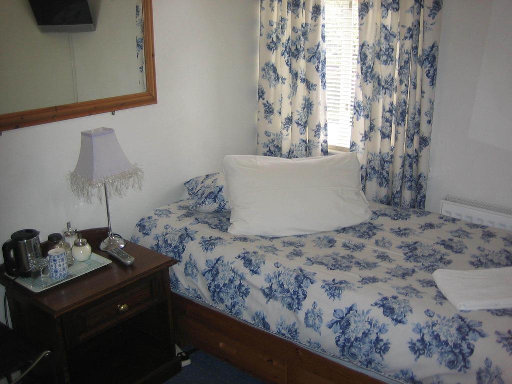 Cambridge City Tenison Towers Room photo